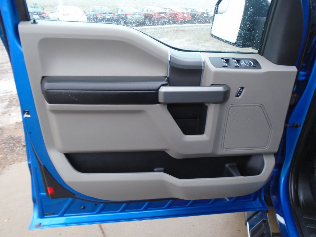 Photo 17 of this FORD F150