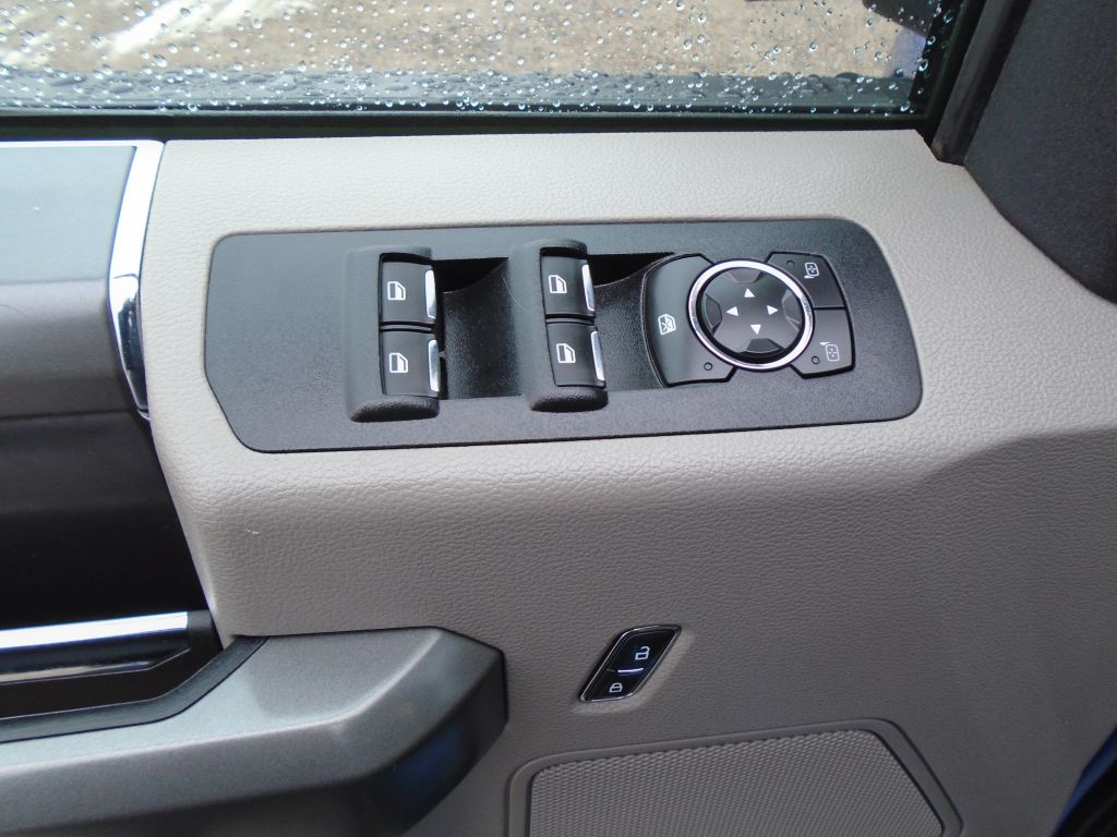 Photo 18 of this FORD F150
