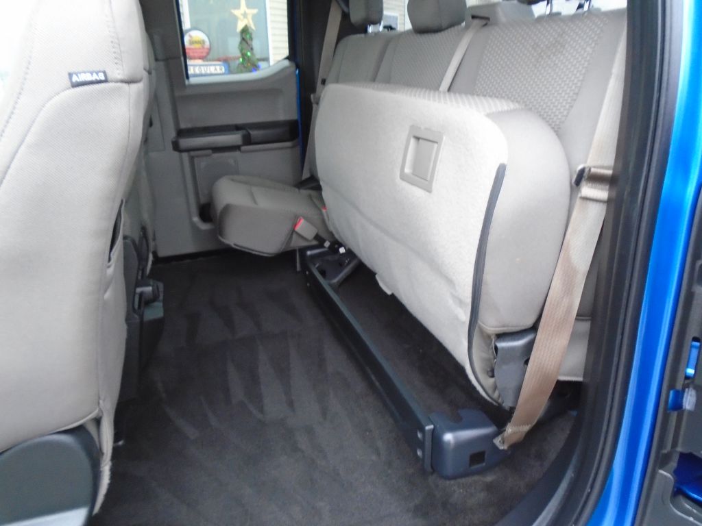 Photo 25 of this FORD F150