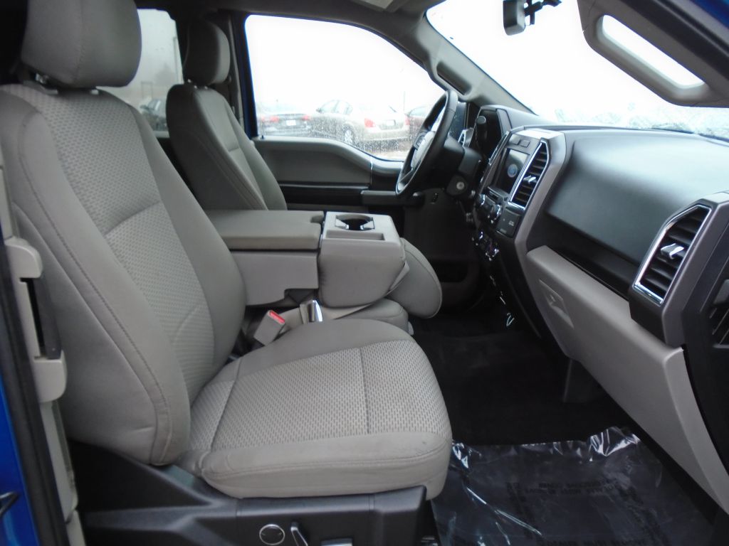 Photo 30 of this FORD F150