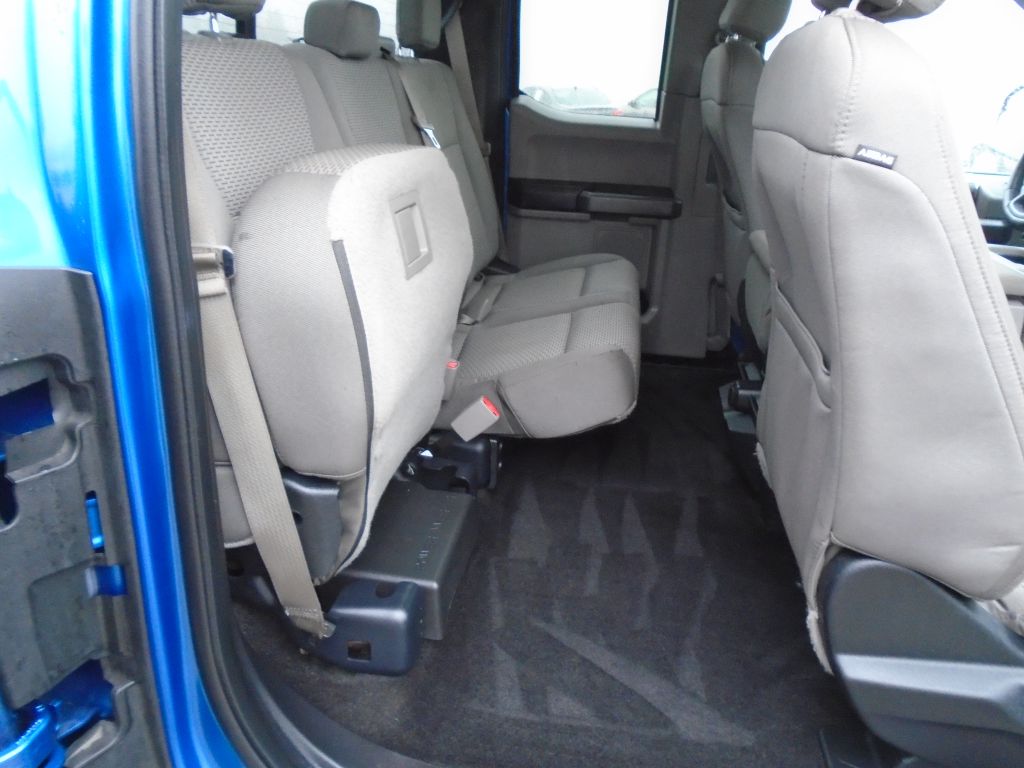 Photo 39 of this FORD F150