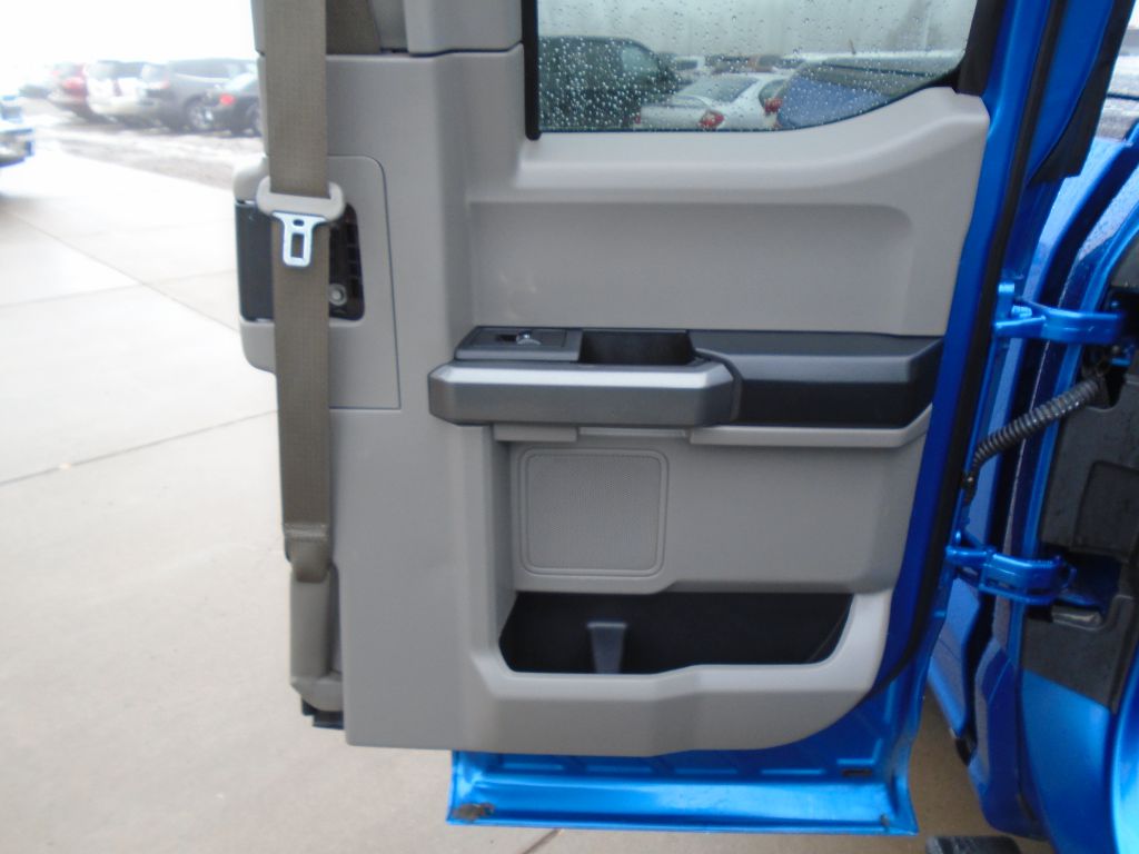Photo 40 of this FORD F150