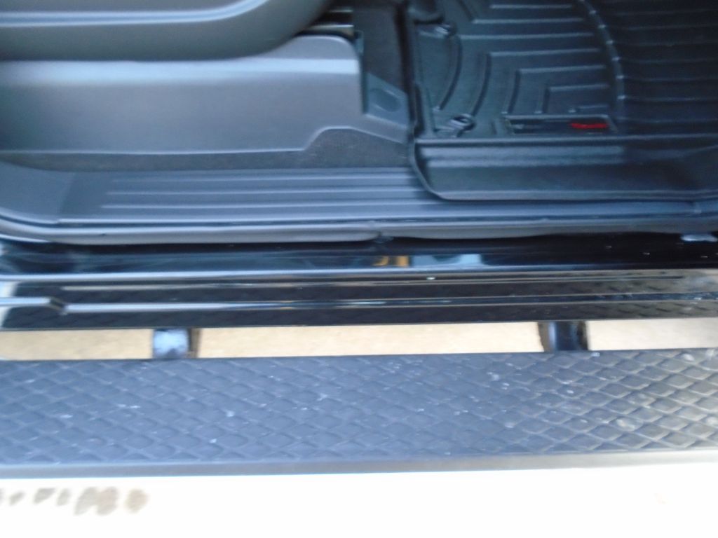 Photo 37 of this NISSAN TITAN