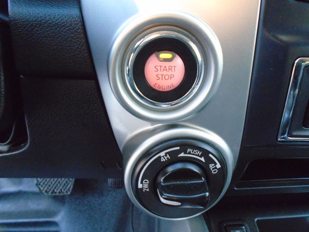Photo 53 of this NISSAN TITAN