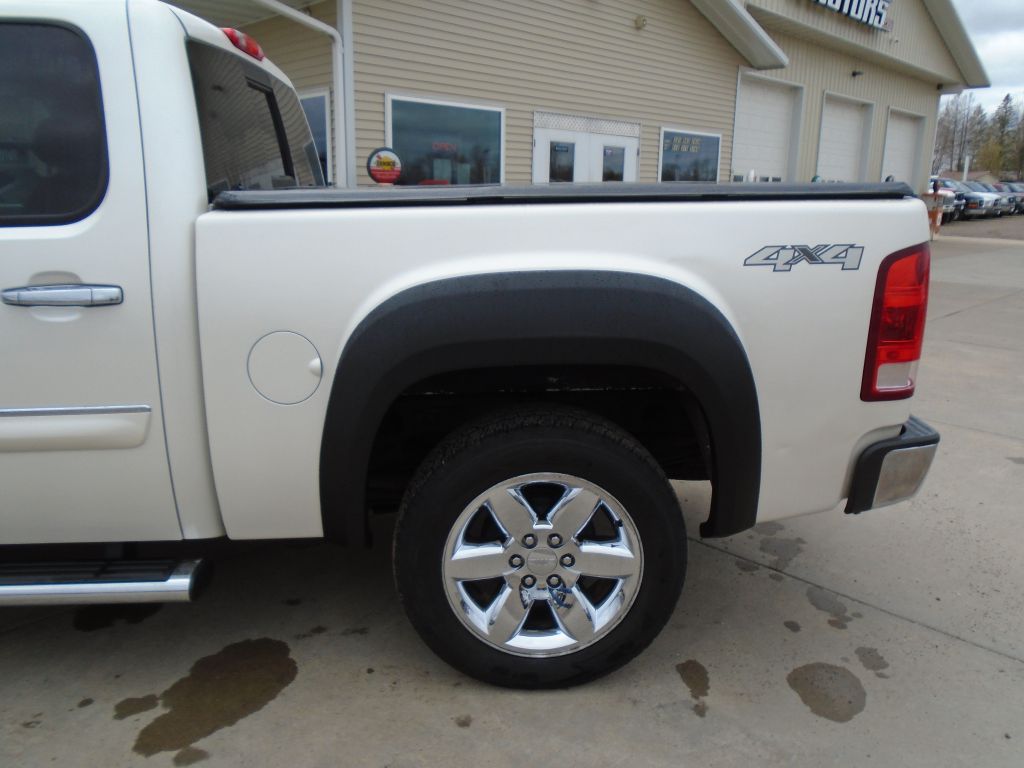 Photo 5 of this GMC SIERRA