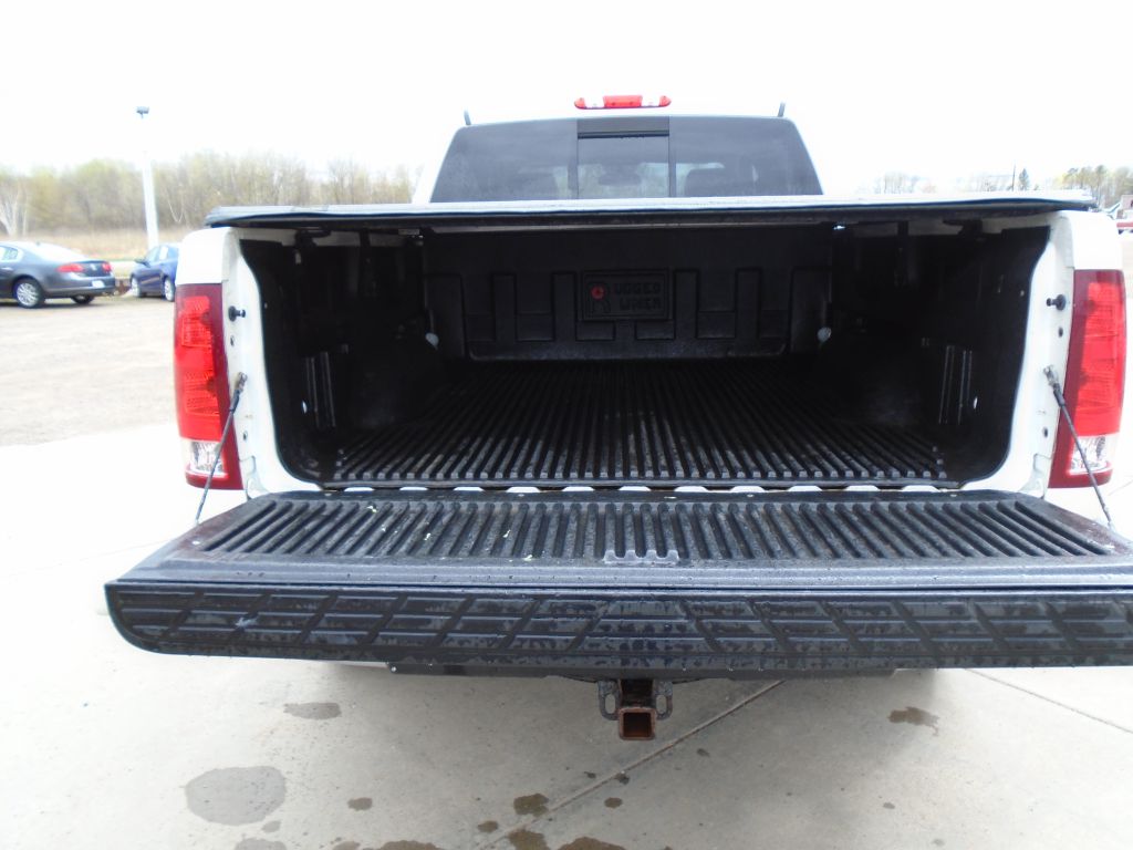 Photo 13 of this GMC SIERRA