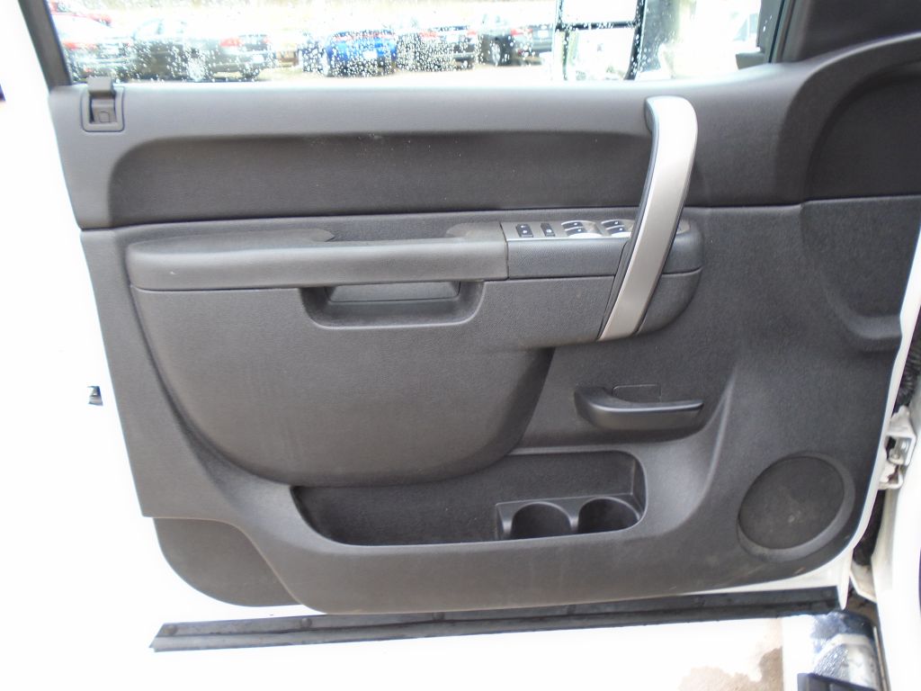 Photo 16 of this GMC SIERRA