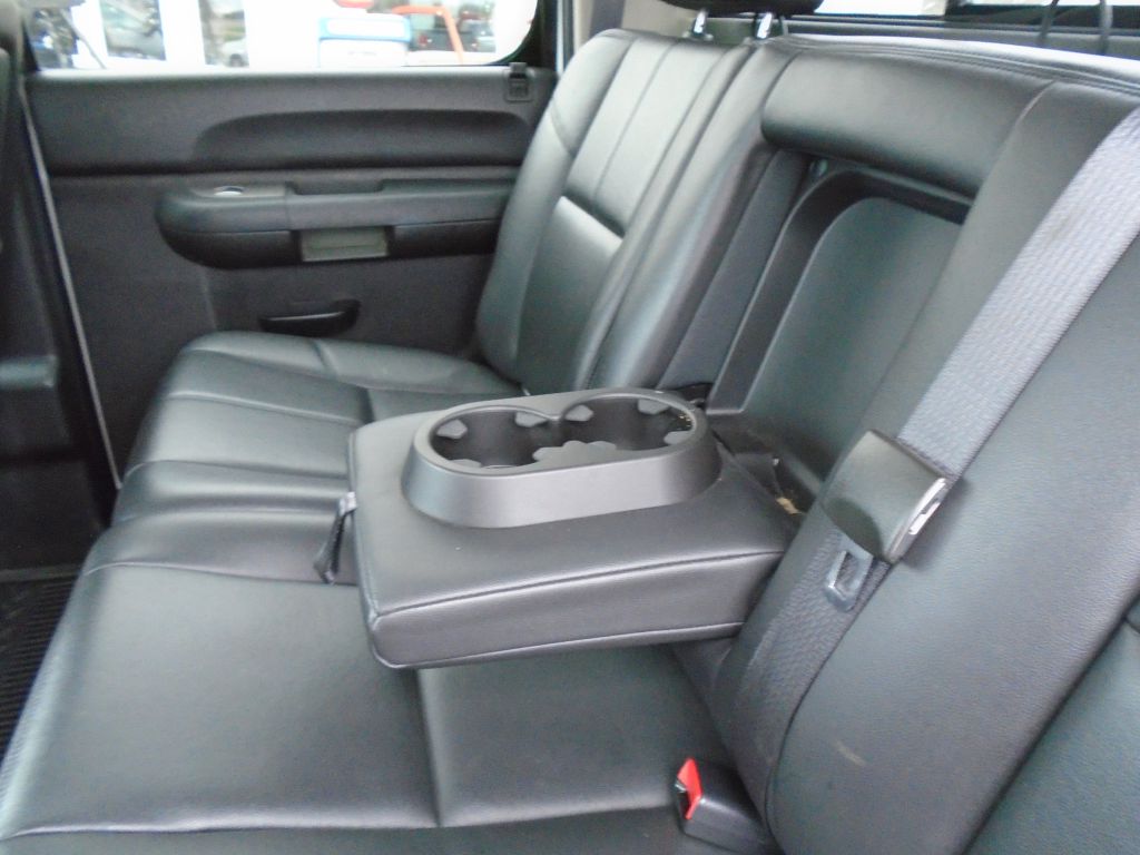 Photo 24 of this GMC SIERRA