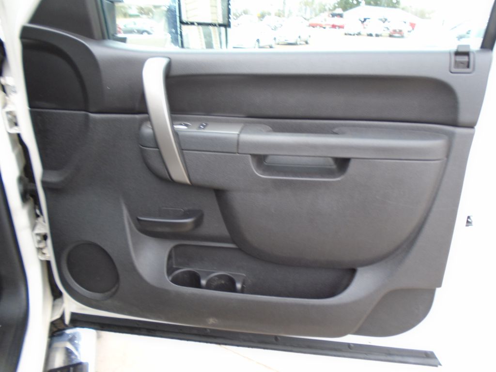Photo 34 of this GMC SIERRA