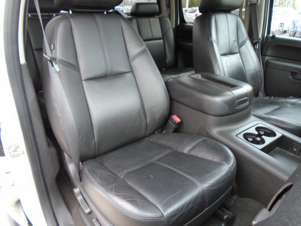 Photo 35 of this GMC SIERRA