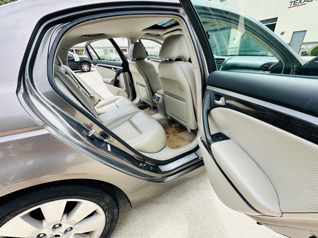 Photo 19 of this ACURA TL