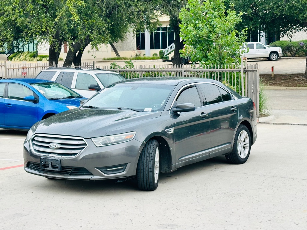 Photo 3 of this FORD TAURUS