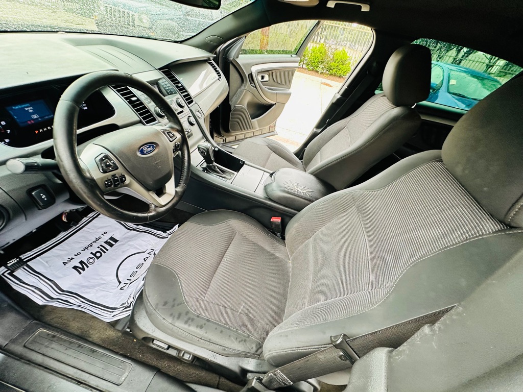 Photo 13 of this FORD TAURUS