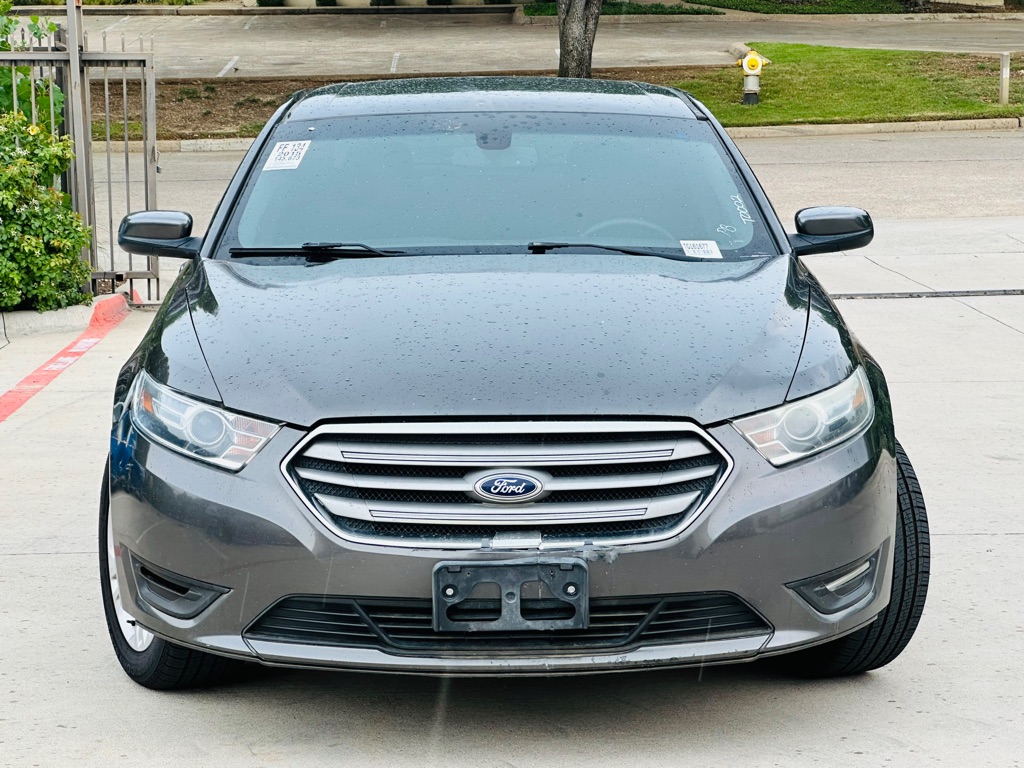 Photo 2 of this FORD TAURUS