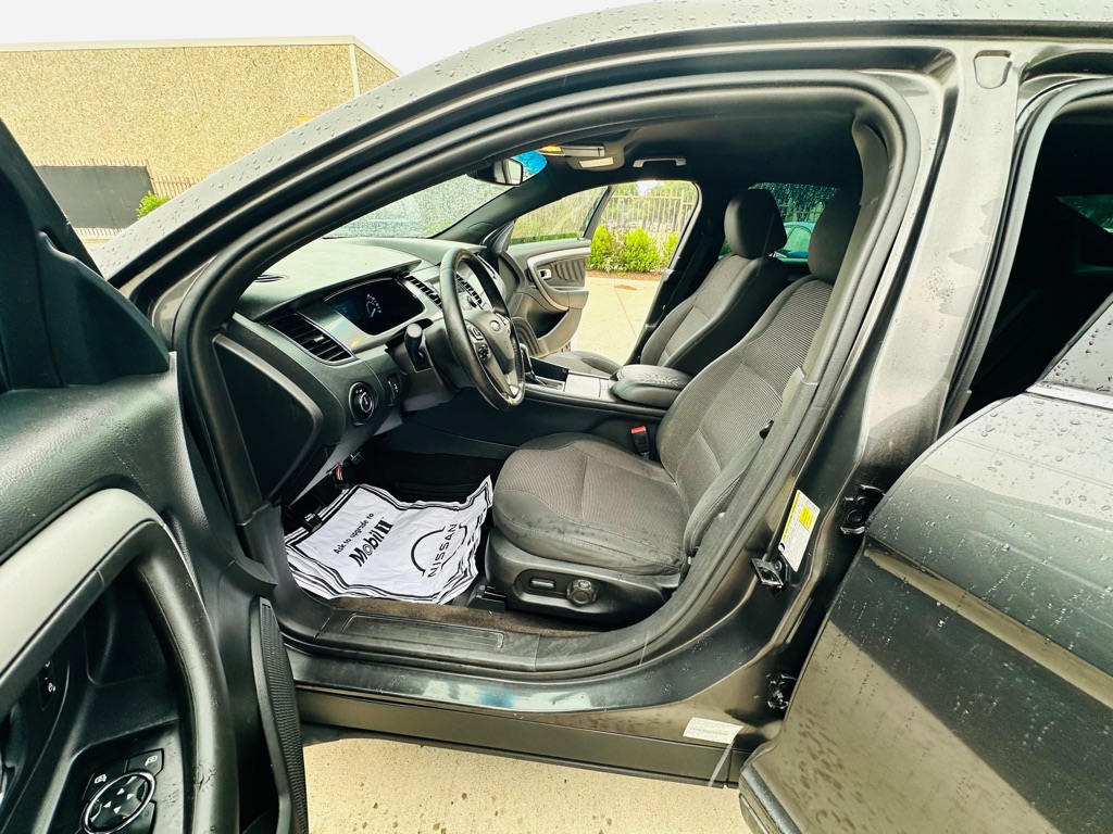 Photo 10 of this FORD TAURUS
