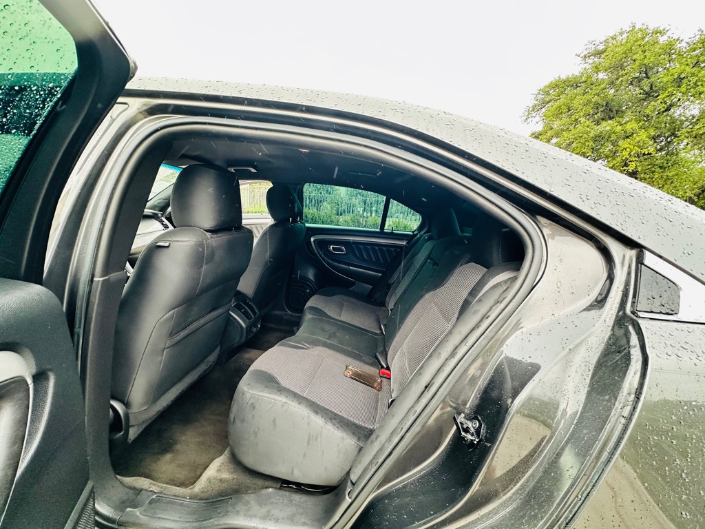 Photo 16 of this FORD TAURUS