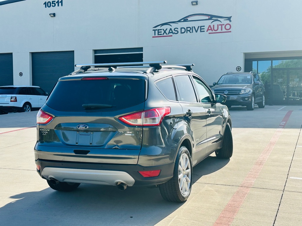 Photo 7 of this FORD ESCAPE