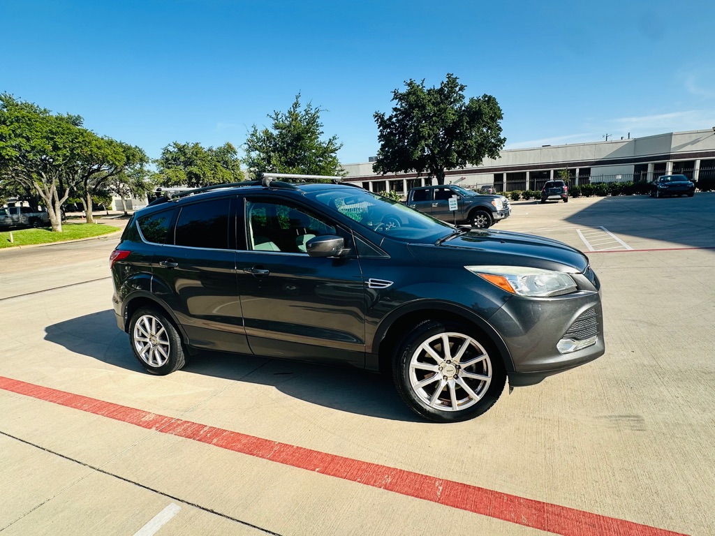 Photo 9 of this FORD ESCAPE