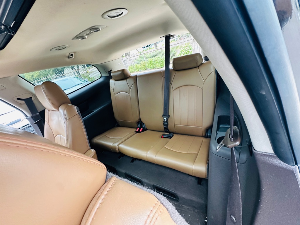 Photo 20 of this BUICK ENCLAVE