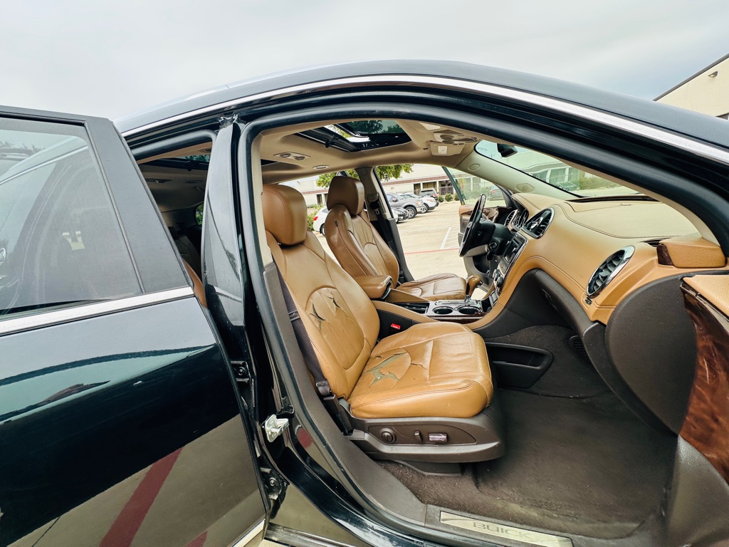 Photo 26 of this BUICK ENCLAVE