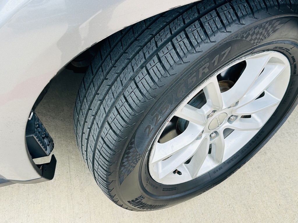 Photo 32 of this DODGE JOURNEY