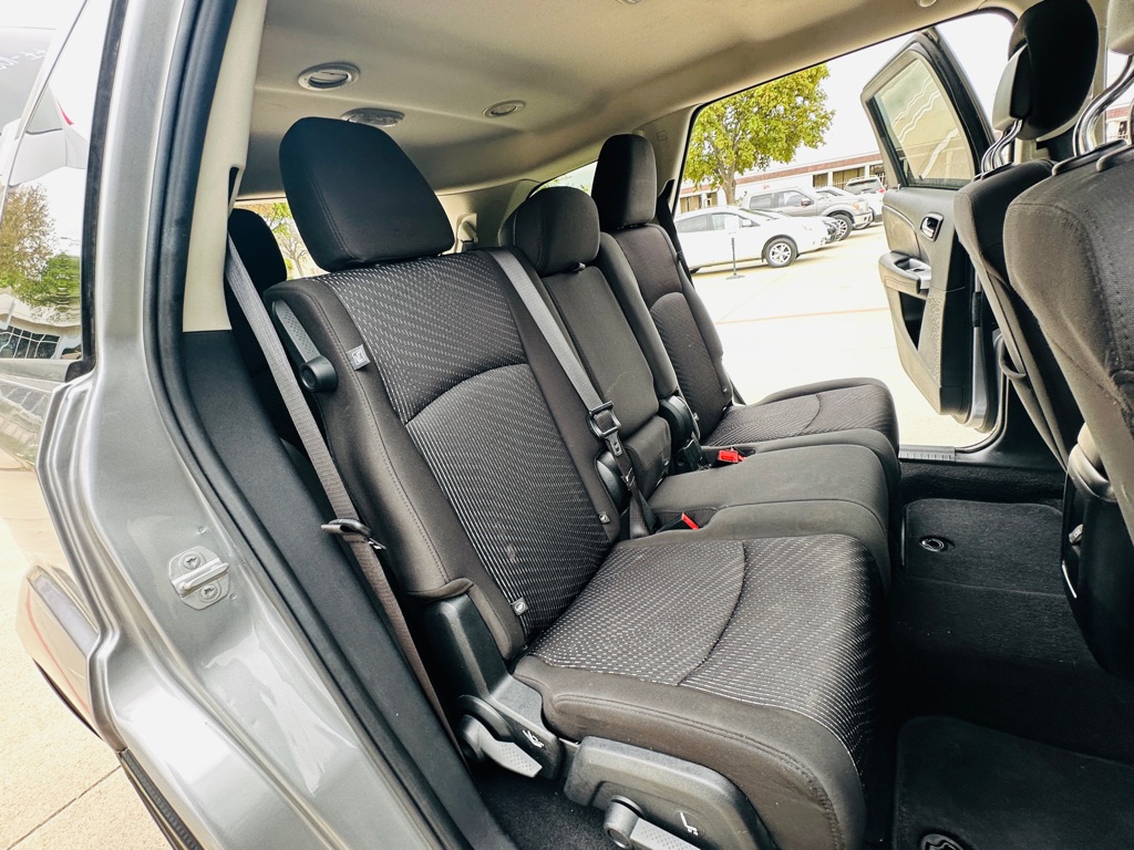 Photo 24 of this DODGE JOURNEY