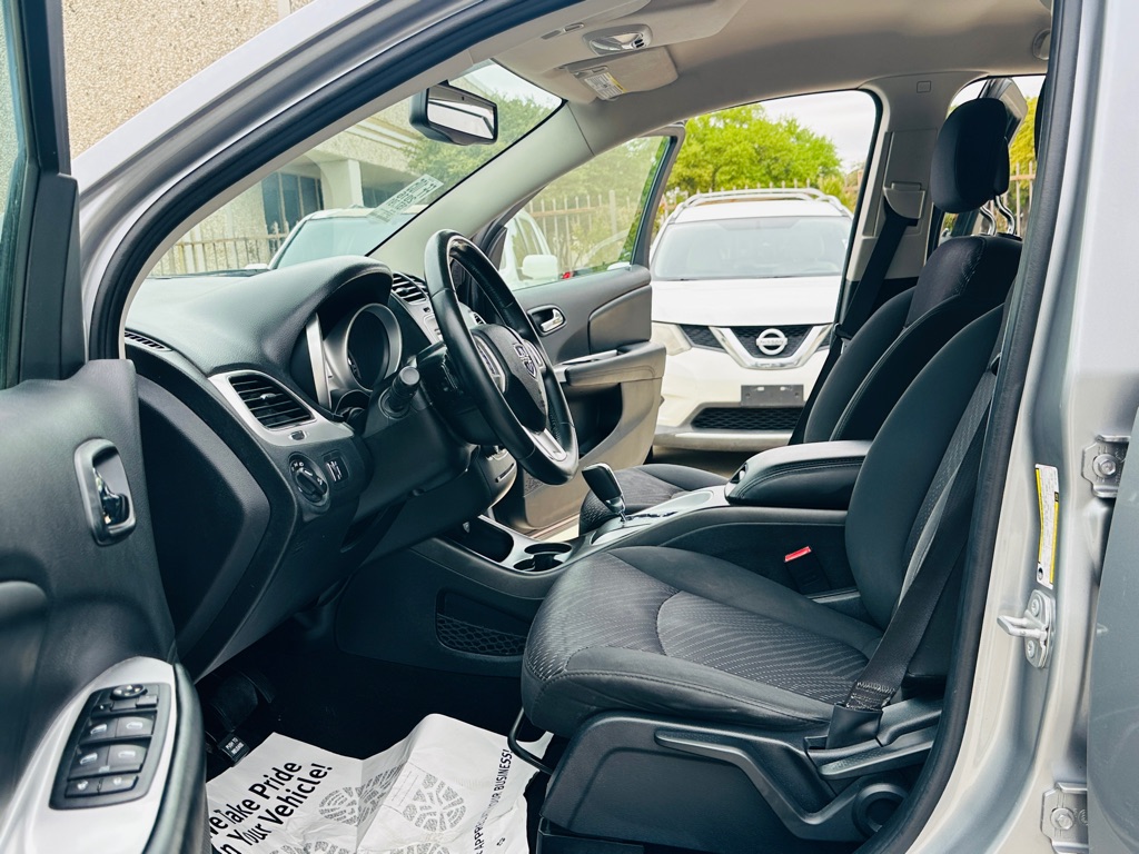 Photo 13 of this DODGE JOURNEY