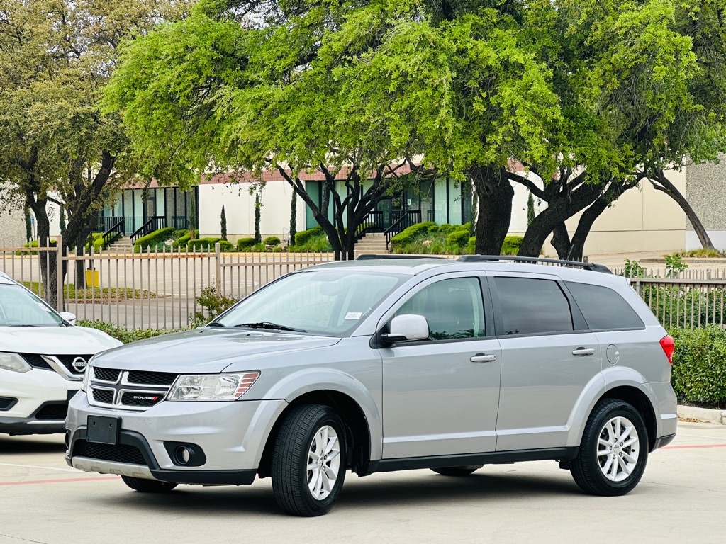 Photo 4 of this DODGE JOURNEY