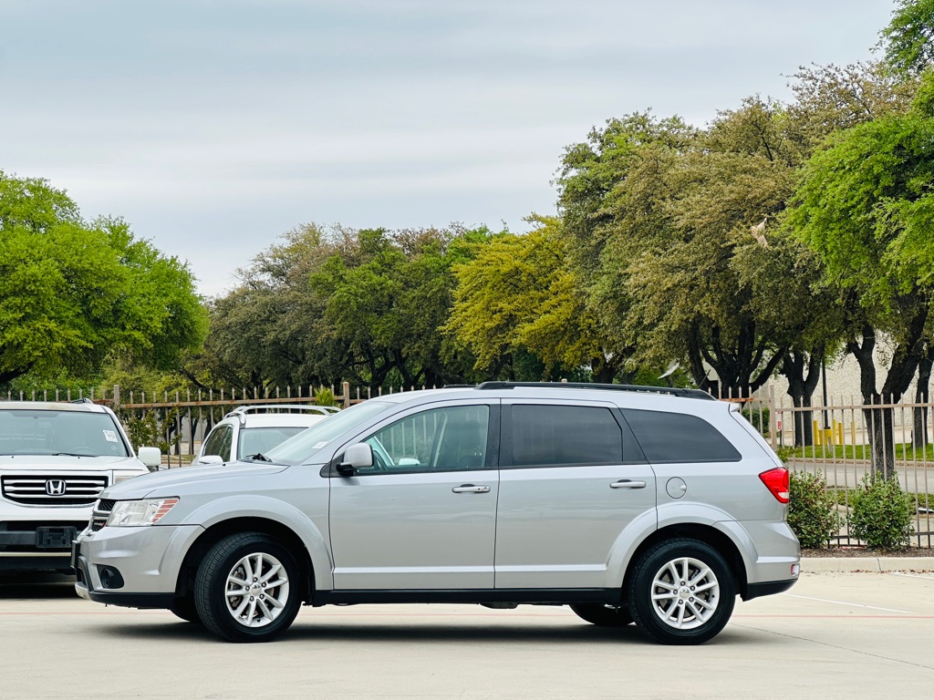 Photo 5 of this DODGE JOURNEY