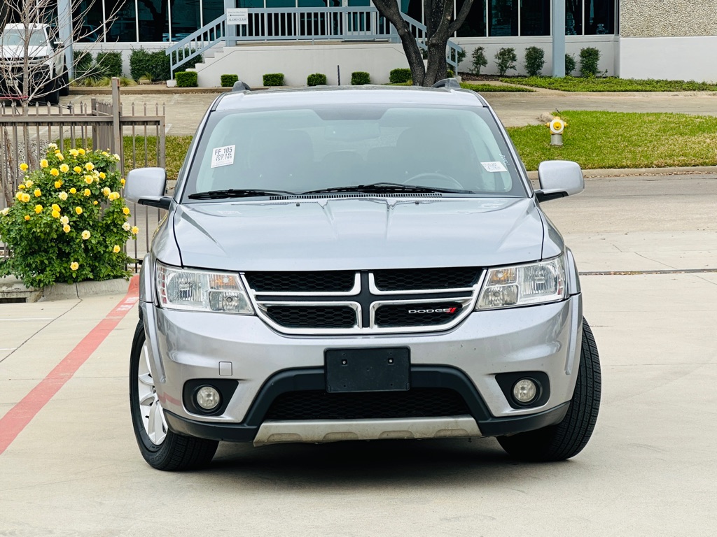 Photo 2 of this DODGE JOURNEY