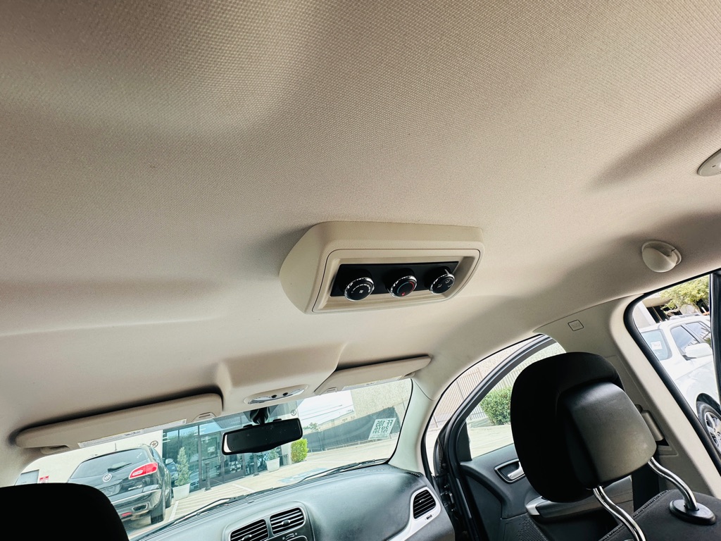 Photo 19 of this DODGE JOURNEY