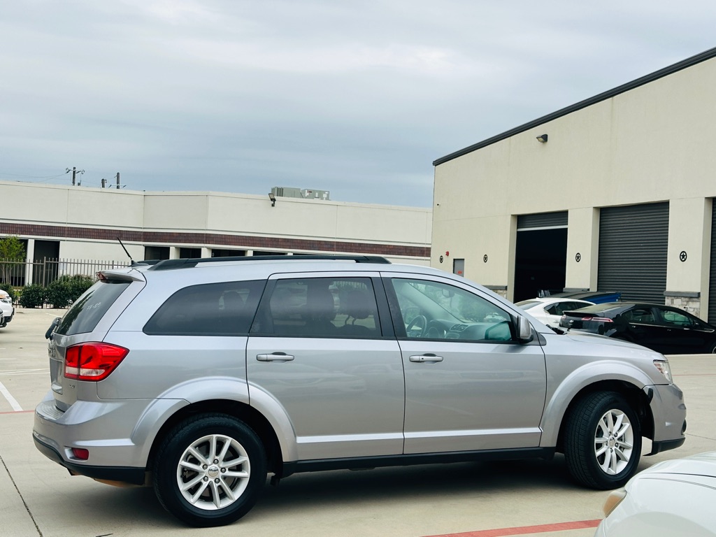 Photo 12 of this DODGE JOURNEY