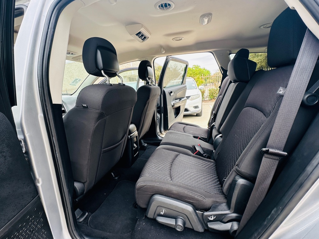 Photo 17 of this DODGE JOURNEY