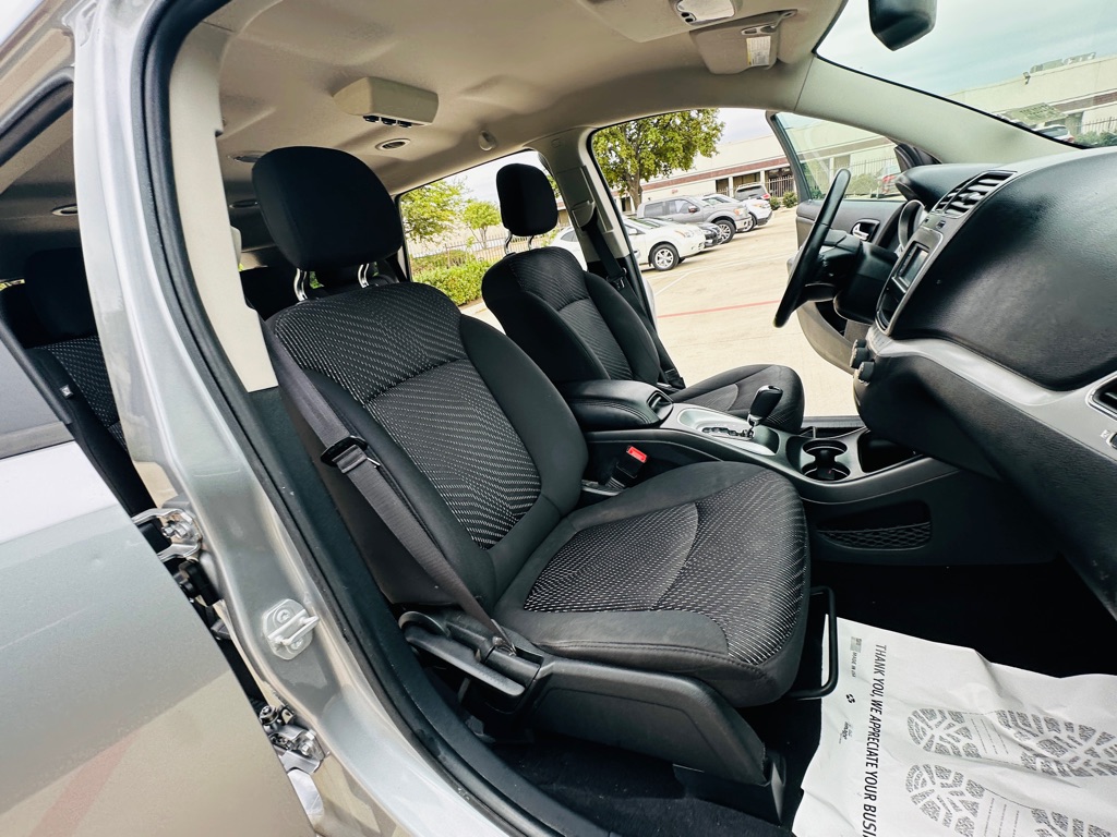 Photo 26 of this DODGE JOURNEY