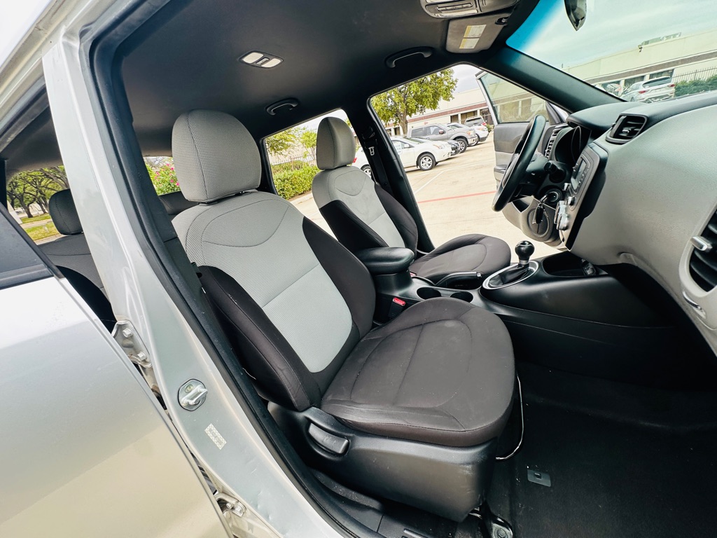 Photo 25 of this KIA SOUL