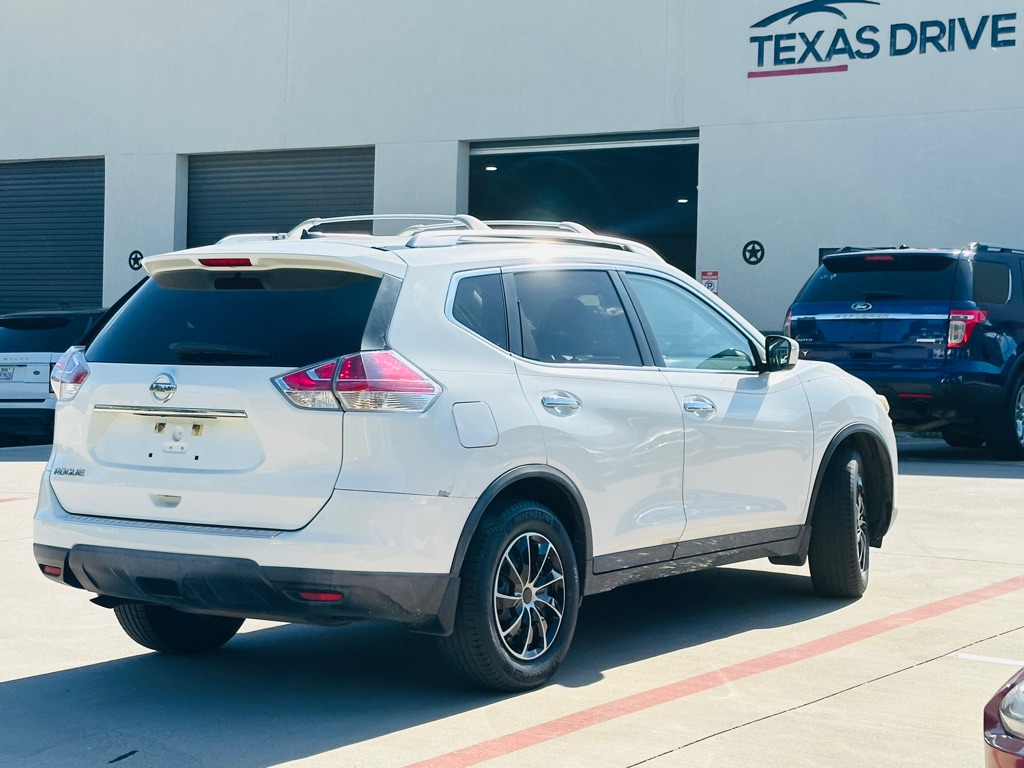 Photo 10 of this NISSAN ROGUE