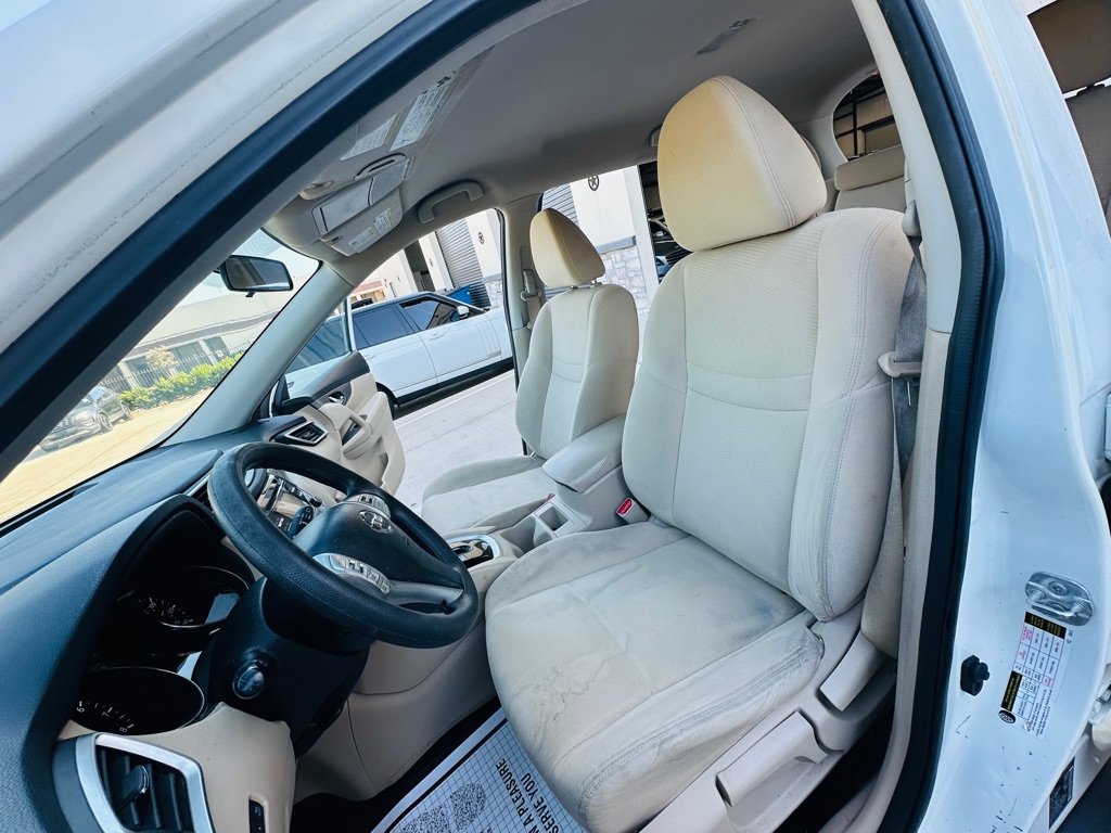Photo 14 of this NISSAN ROGUE