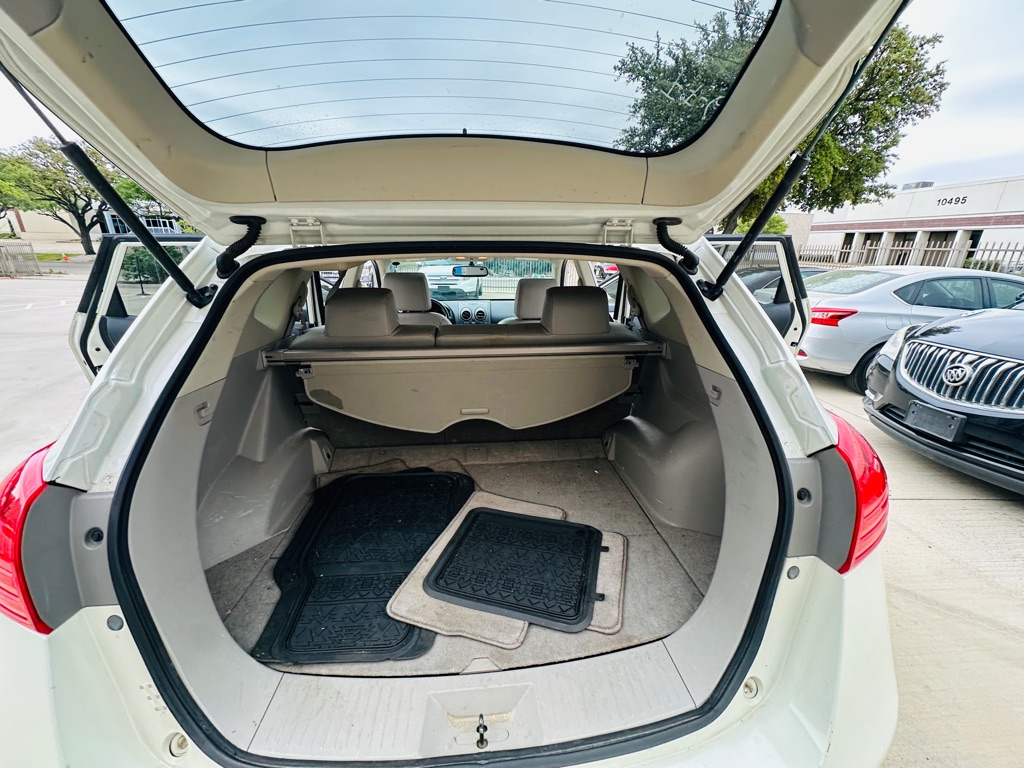 Photo 21 of this NISSAN ROGUE