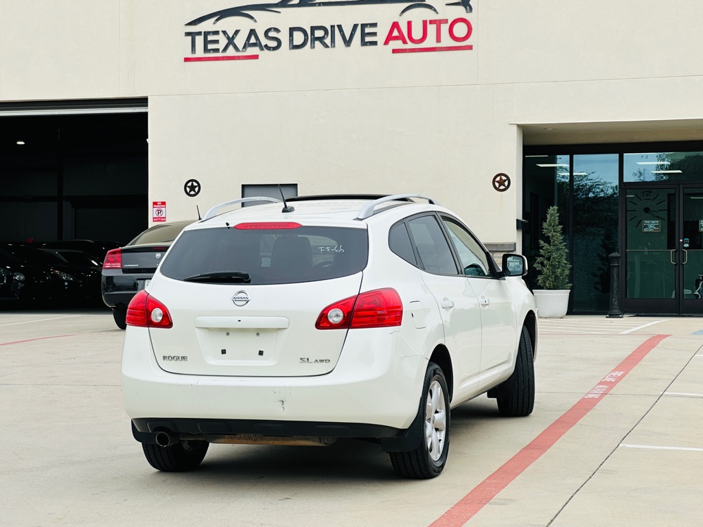 Photo 10 of this NISSAN ROGUE