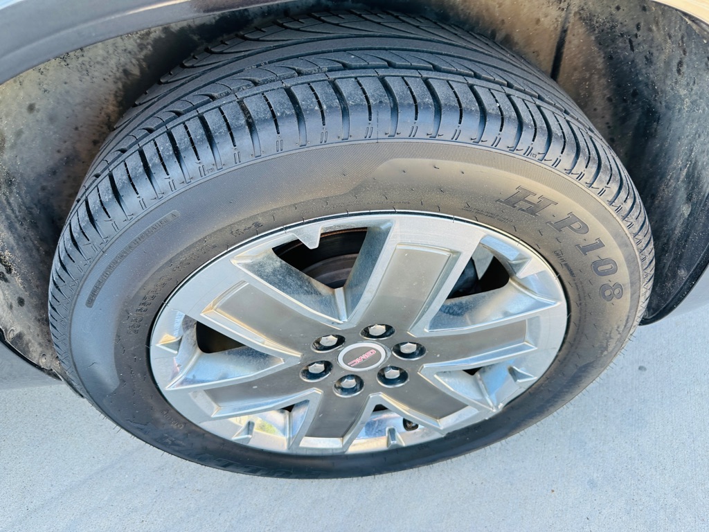 Photo 28 of this GMC ACADIA
