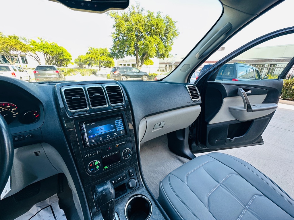 Photo 14 of this GMC ACADIA