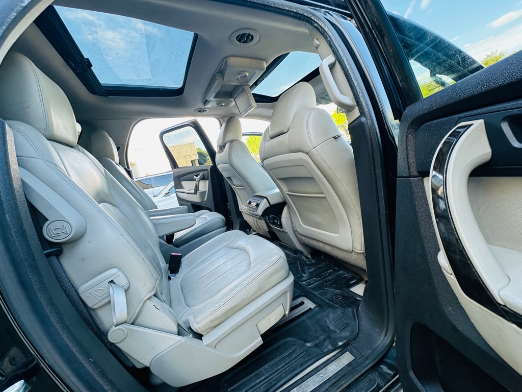 Photo 20 of this GMC ACADIA