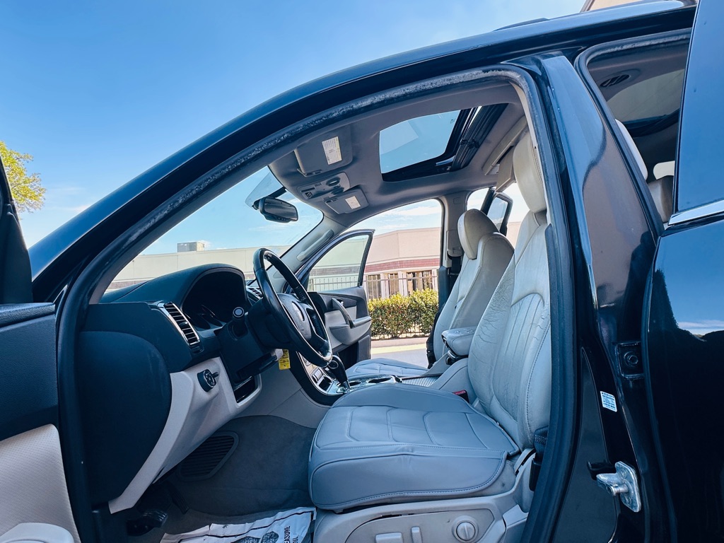 Photo 11 of this GMC ACADIA