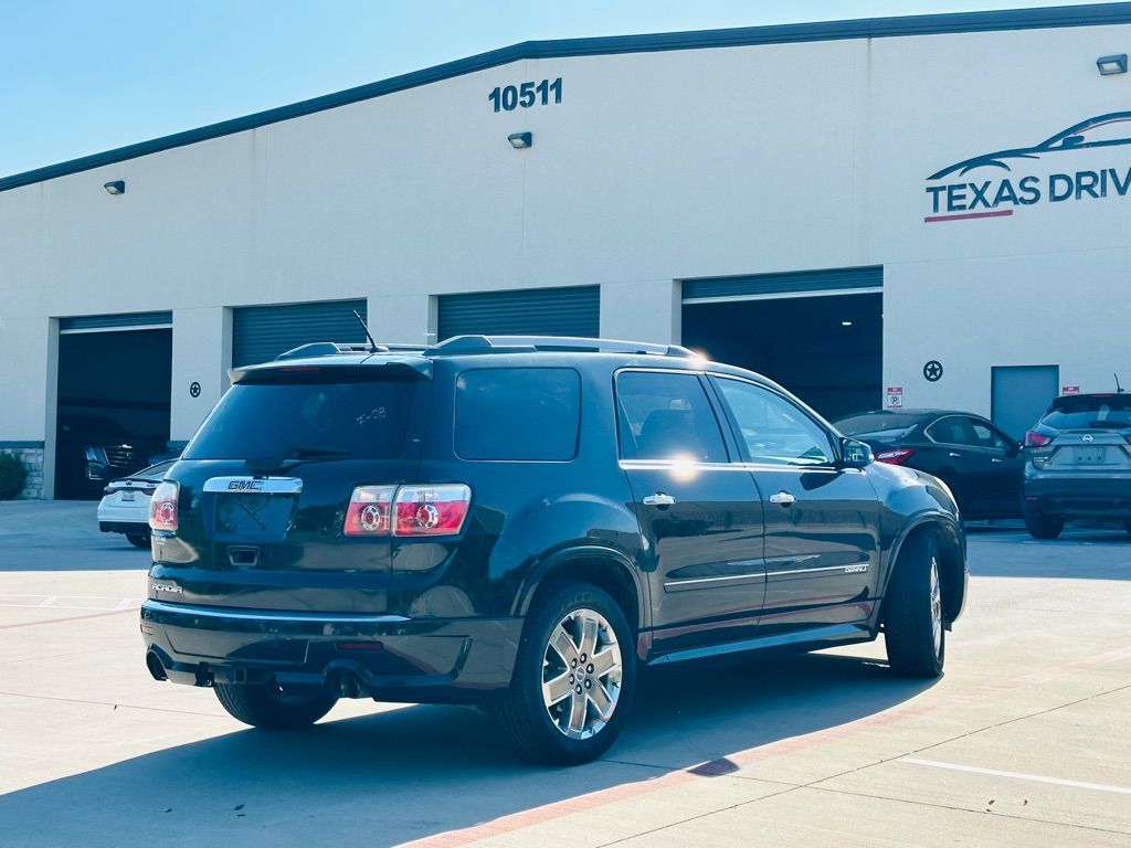 Photo 9 of this GMC ACADIA