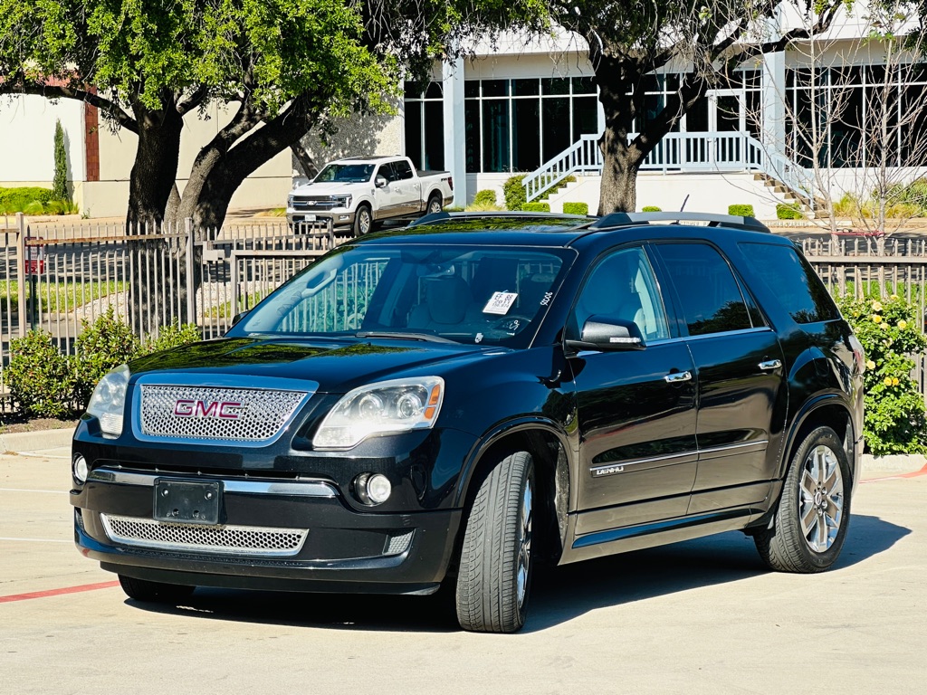 Photo 3 of this GMC ACADIA