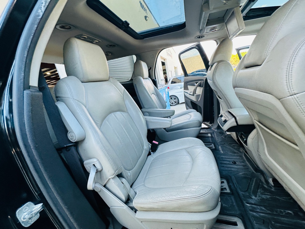 Photo 21 of this GMC ACADIA