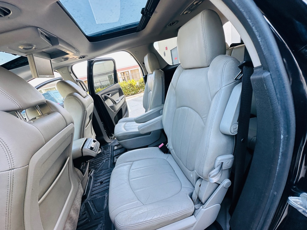 Photo 16 of this GMC ACADIA