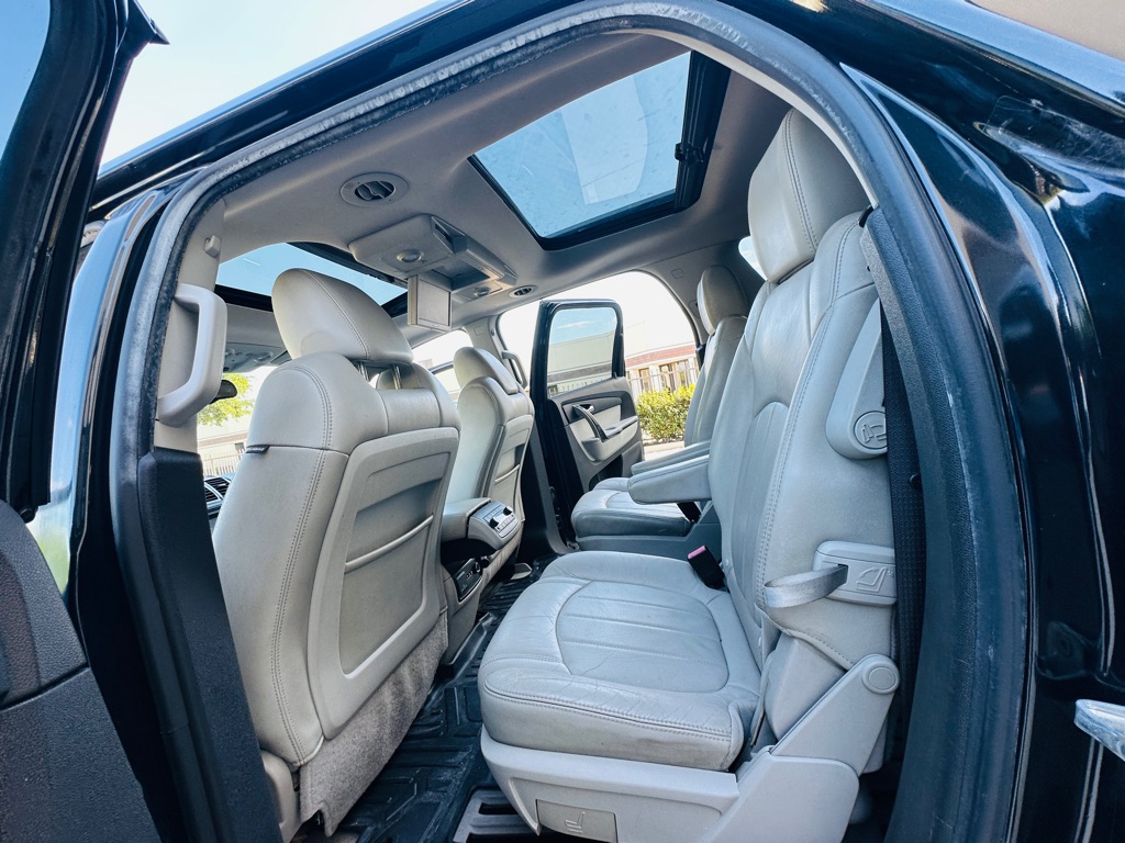 Photo 15 of this GMC ACADIA