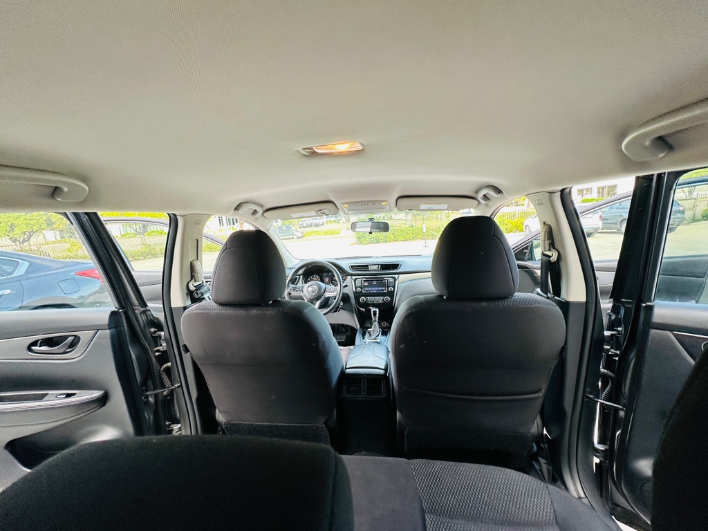 Photo 22 of this NISSAN ROGUE SPORT