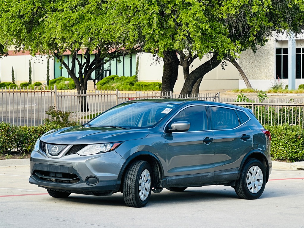 Photo 4 of this NISSAN ROGUE SPORT